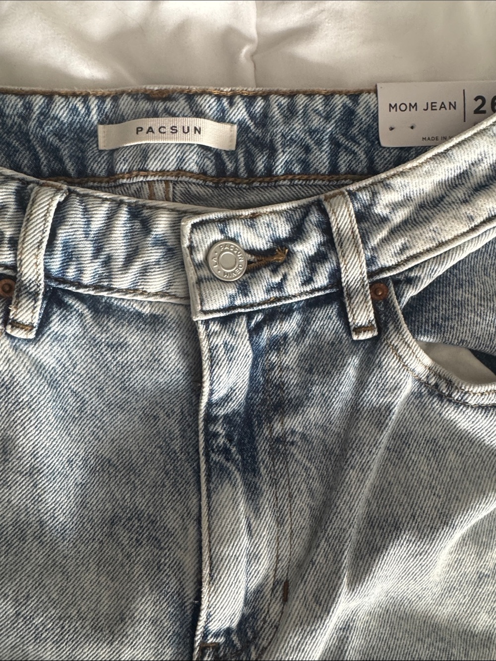 PacSun Light Blue High Rise Mom Jeans Size 26 S